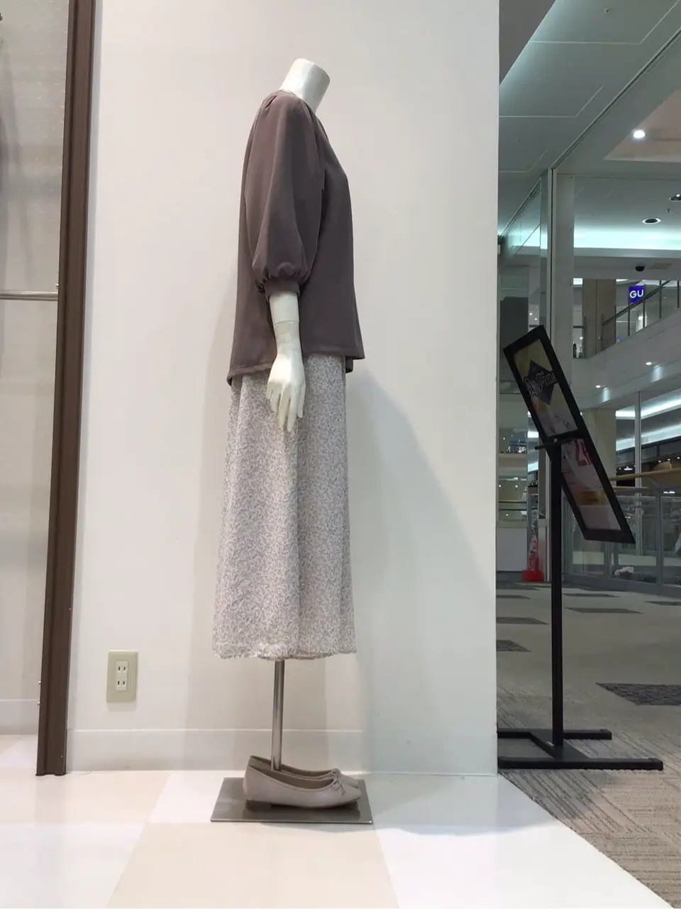 ANY SIS 布川 コーディネート画像