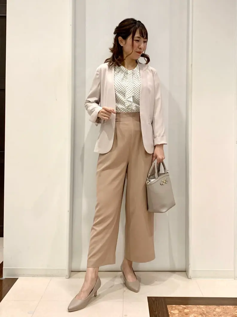 ANY SIS 横田 コーディネート画像