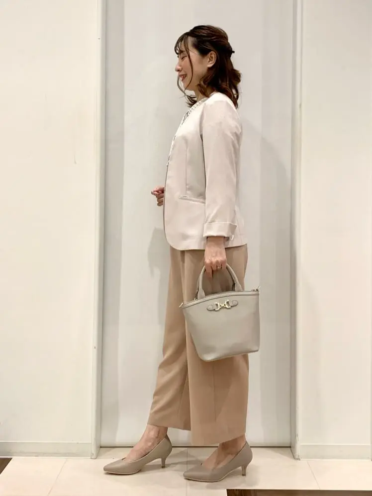 ANY SIS 横田 コーディネート画像