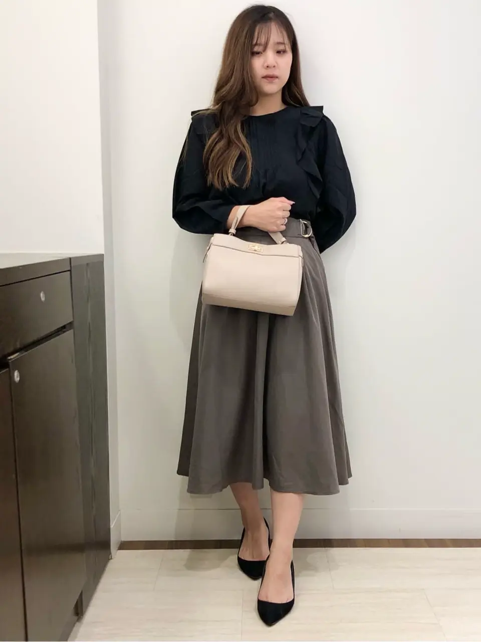 ANY SIS スタッフ コーディネート画像