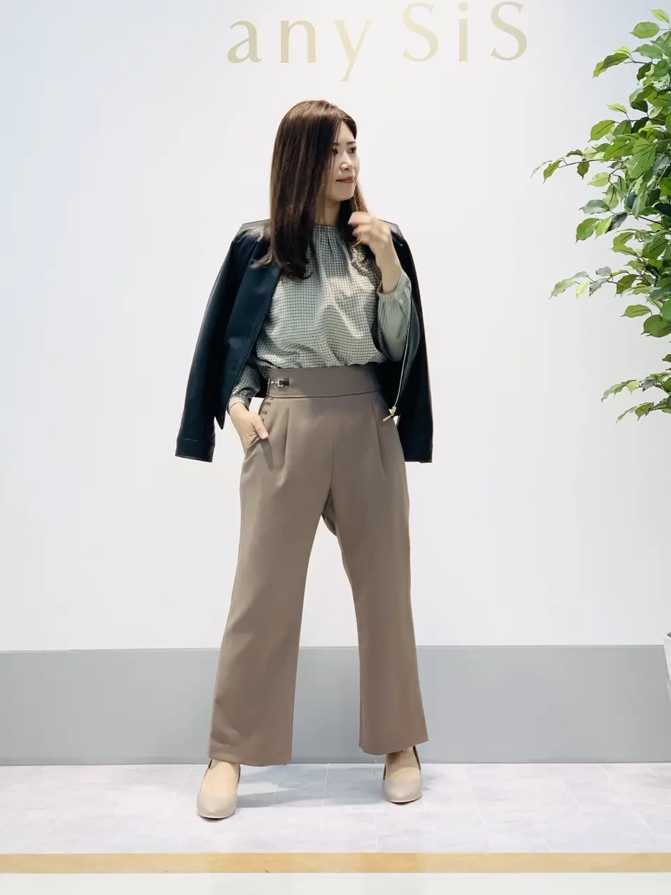 ANY SIS 岡本 コーディネート画像