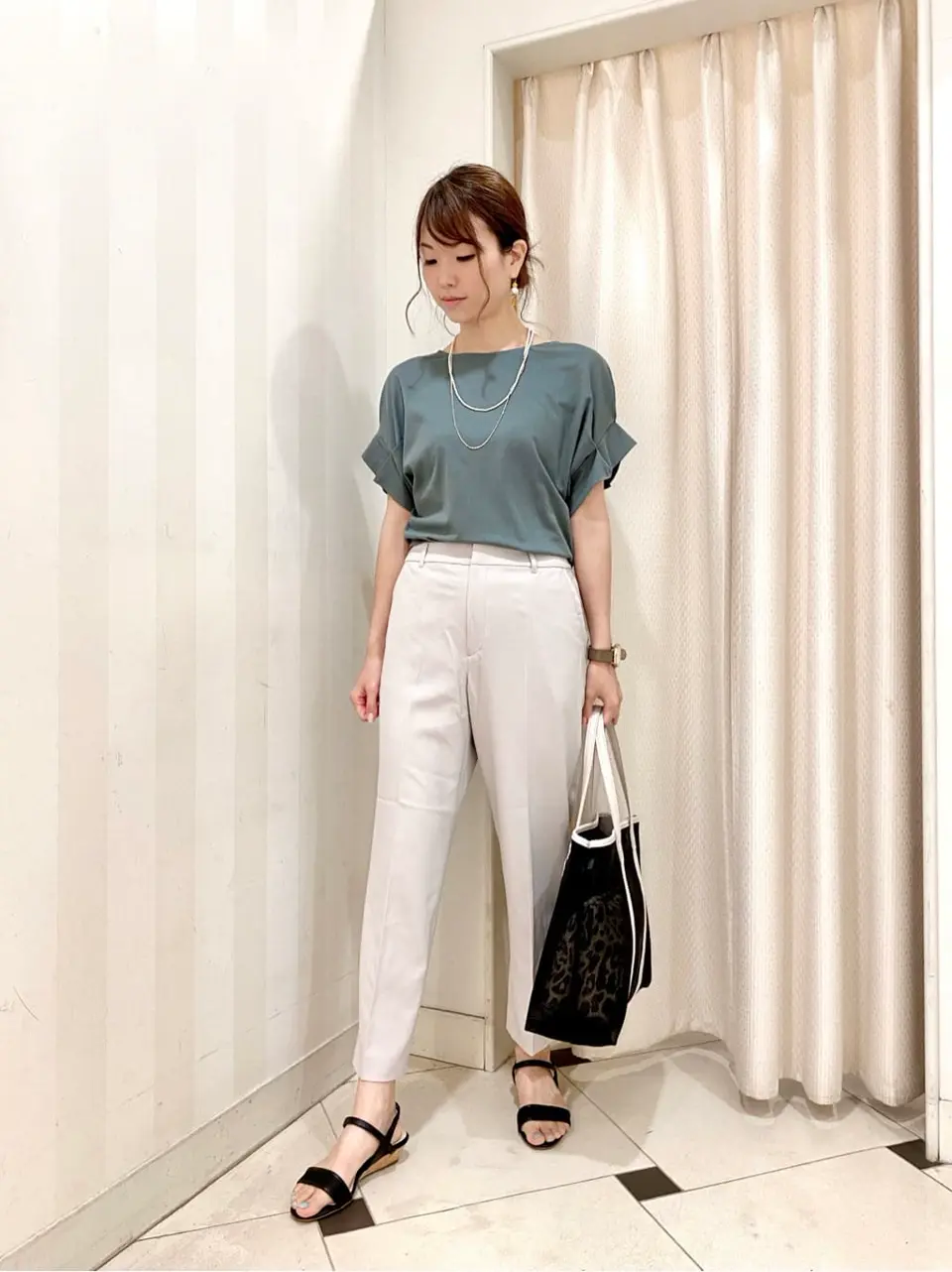 ANY SIS 金井 コーディネート画像