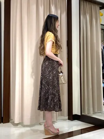 ANY SIS STAFF コーディネート画像