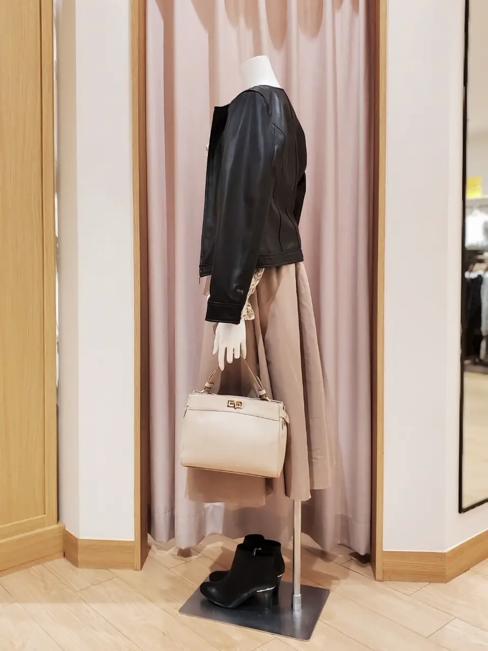 ANY SIS 岩田 コーディネート画像