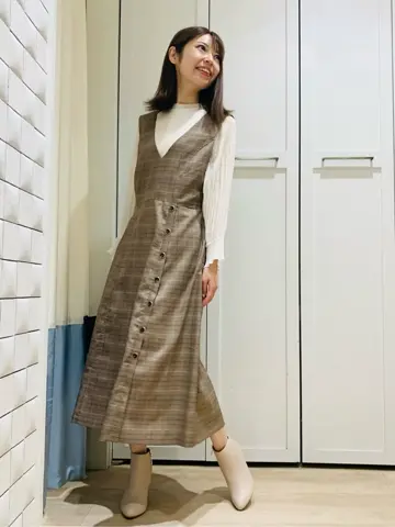 ANY SIS スタッフ コーディネート画像