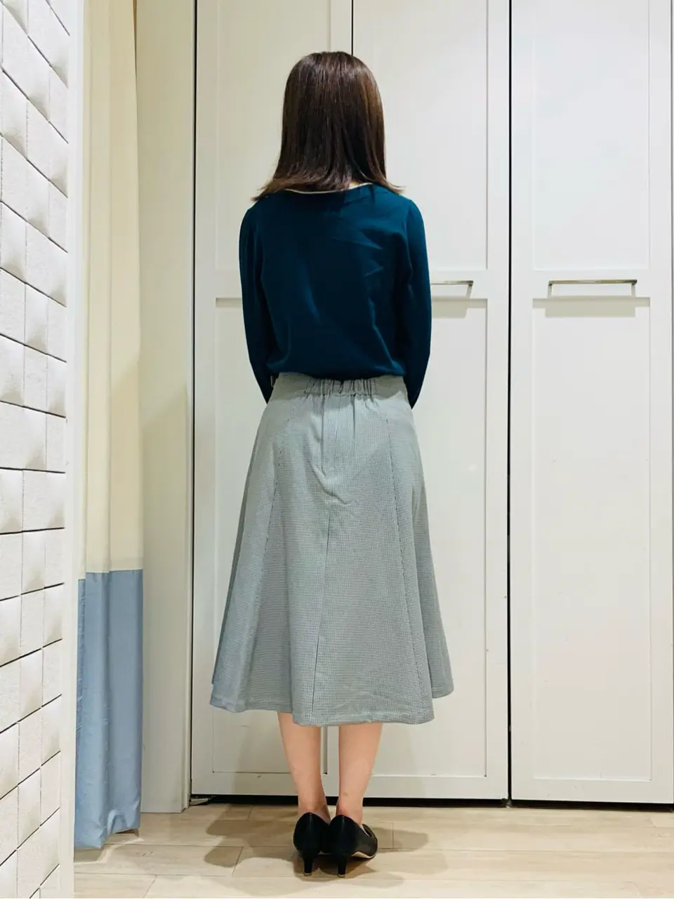 ANY SIS スタッフ コーディネート画像