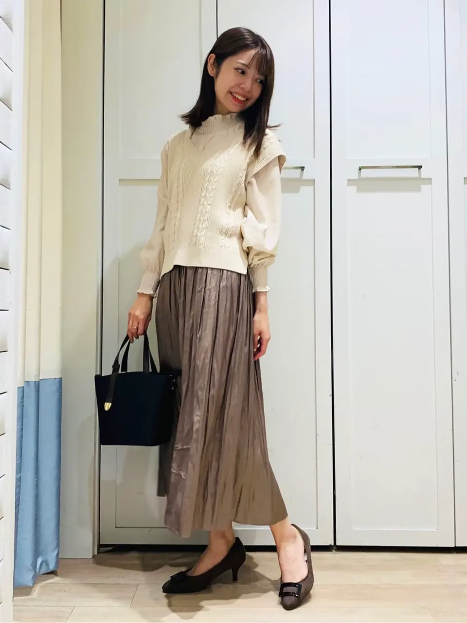 ANY SIS スタッフ コーディネート画像