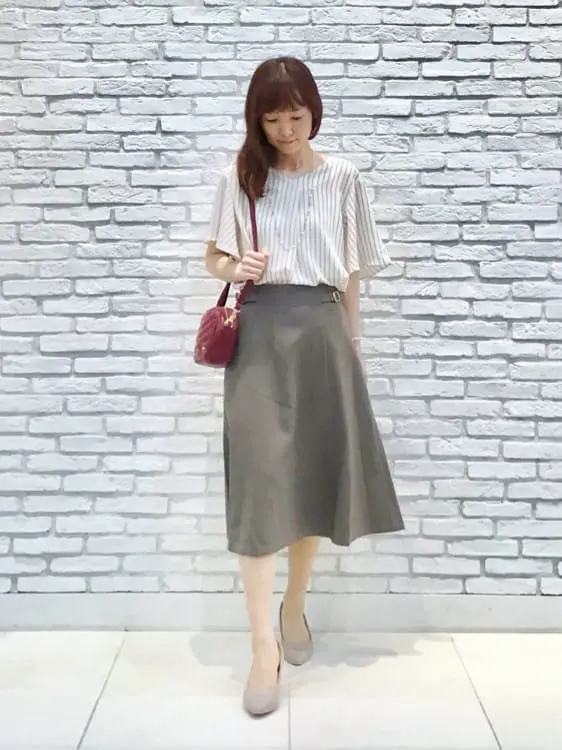 ANY SIS スタッフ コーディネート画像