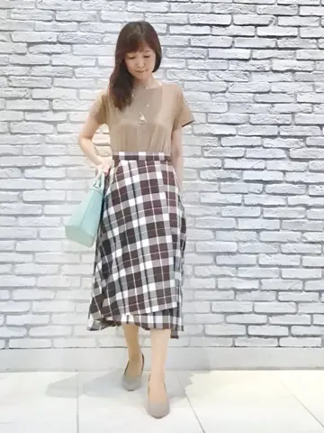 ANY SIS スタッフ コーディネート画像