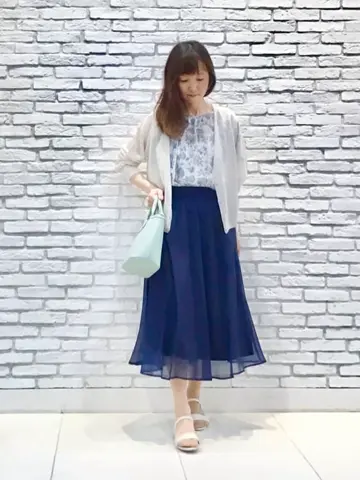 ANY SIS スタッフ コーディネート画像