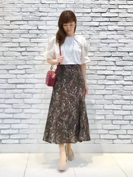 ANY SIS スタッフ コーディネート画像