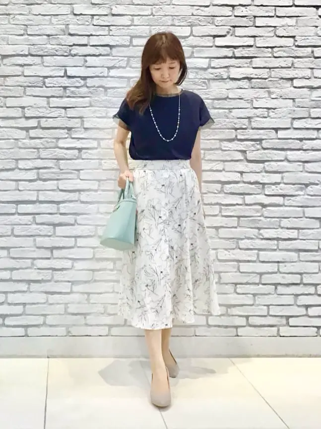 ANY SIS スタッフ コーディネート画像