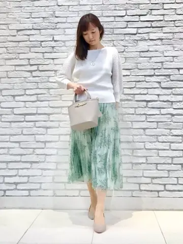 ANY SIS スタッフ コーディネート画像