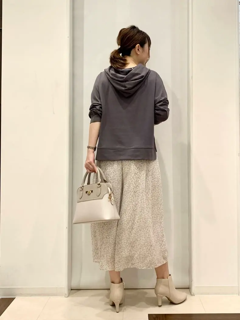 ANY SIS 横田 コーディネート画像