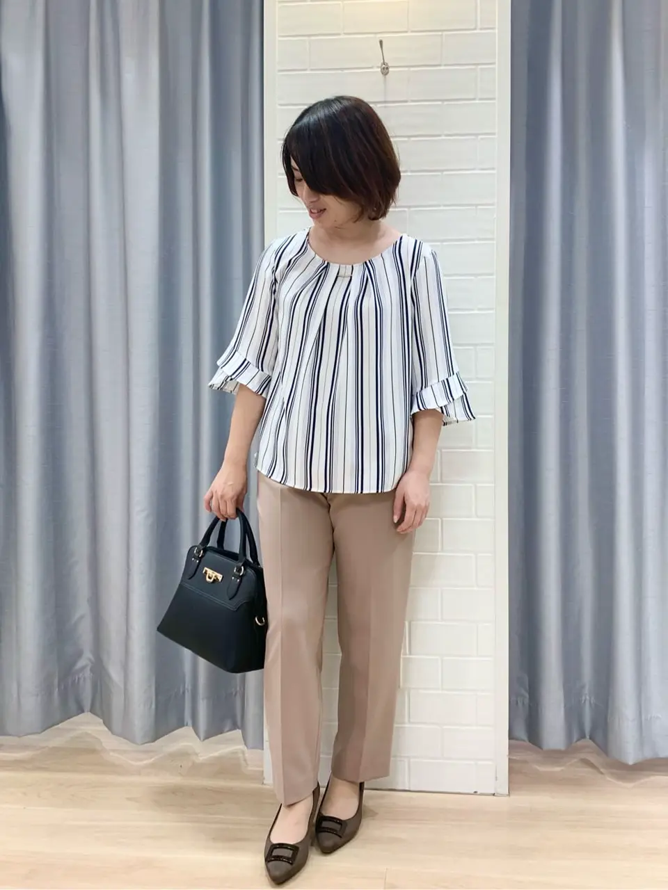 ANY SIS 丸岡 コーディネート画像