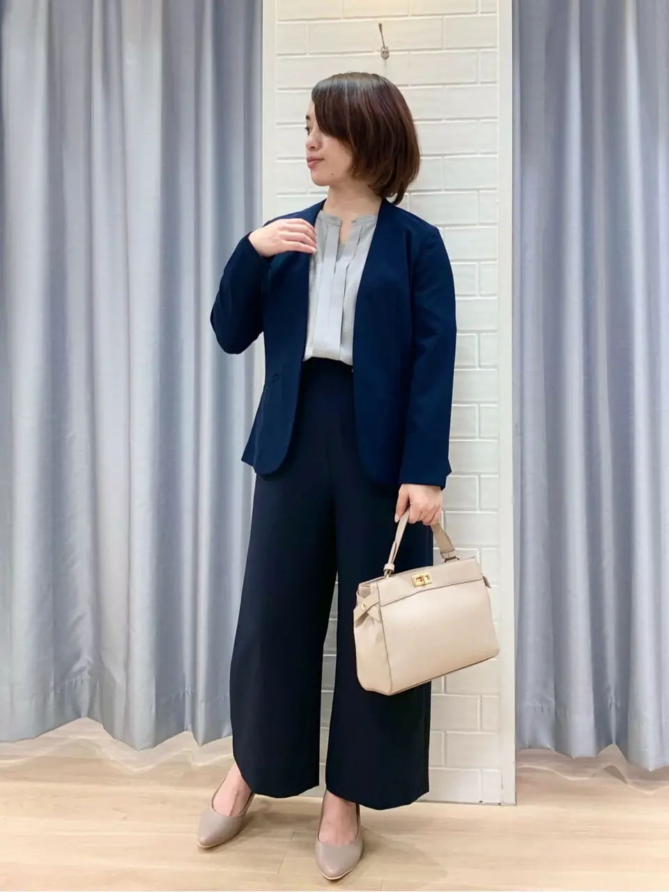 ANY SIS 丸岡 コーディネート画像