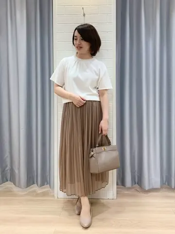 ANY SIS 丸岡 コーディネート画像