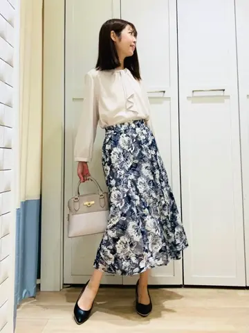 ANY SIS スタッフ コーディネート画像