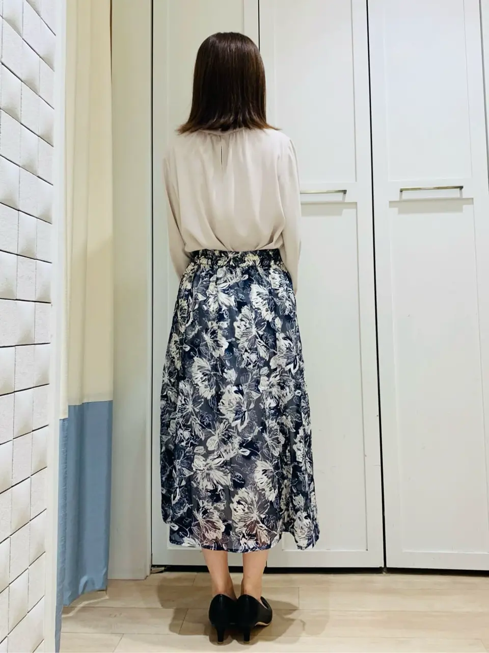 ANY SIS スタッフ コーディネート画像