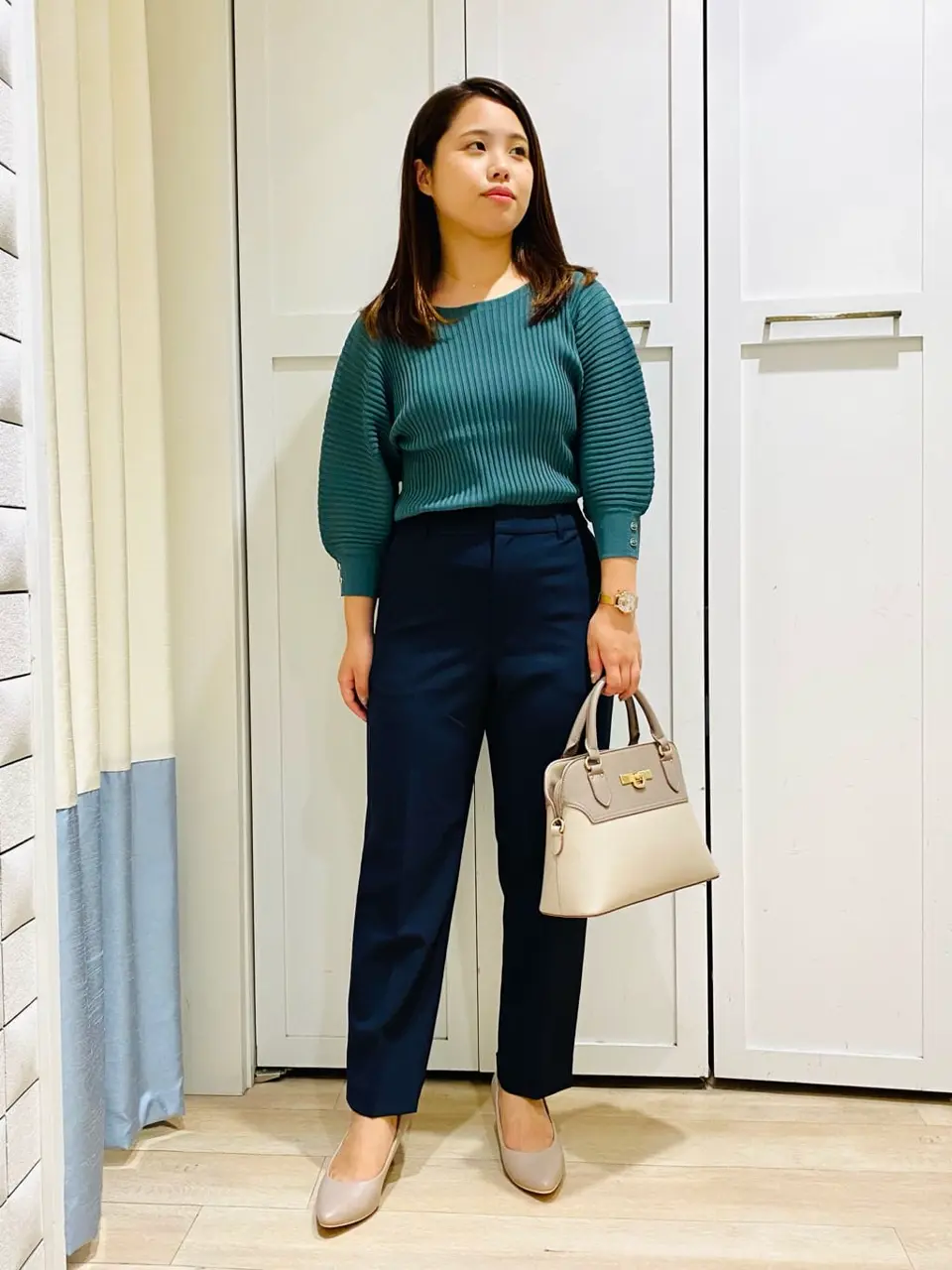 ANY SIS スタッフ コーディネート画像