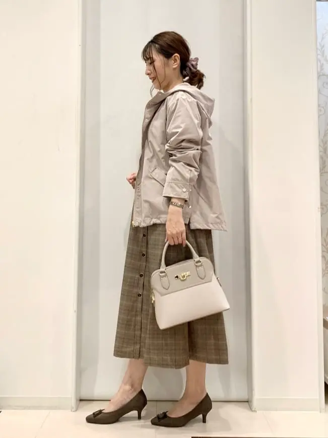 ANY SIS 横田 コーディネート画像