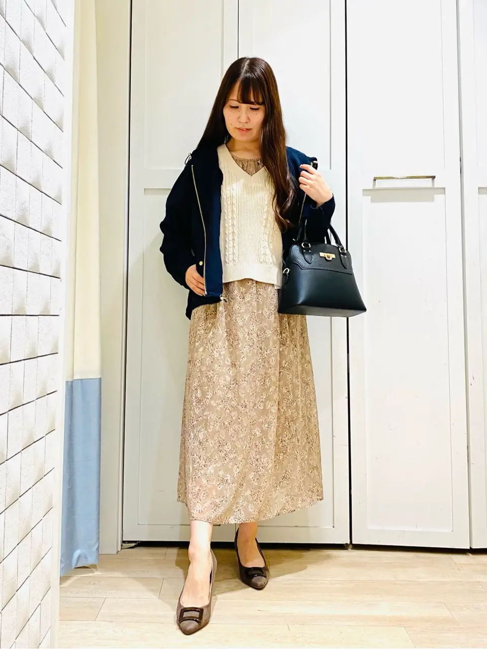 ANY SIS スタッフ コーディネート画像