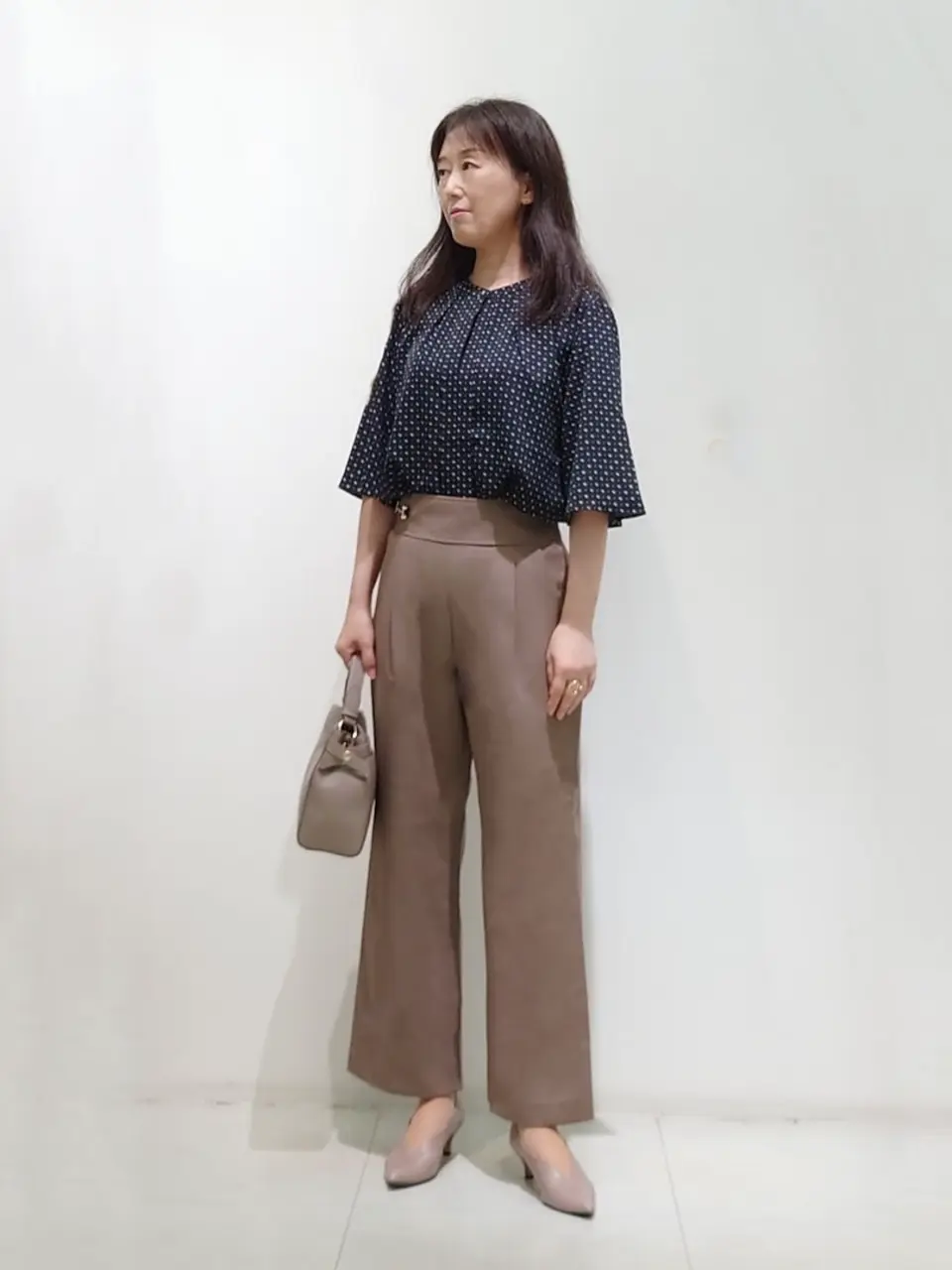 ANY SIS スタッフ コーディネート画像