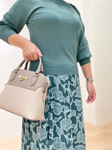 ANY SIS 今仲 コーディネート画像