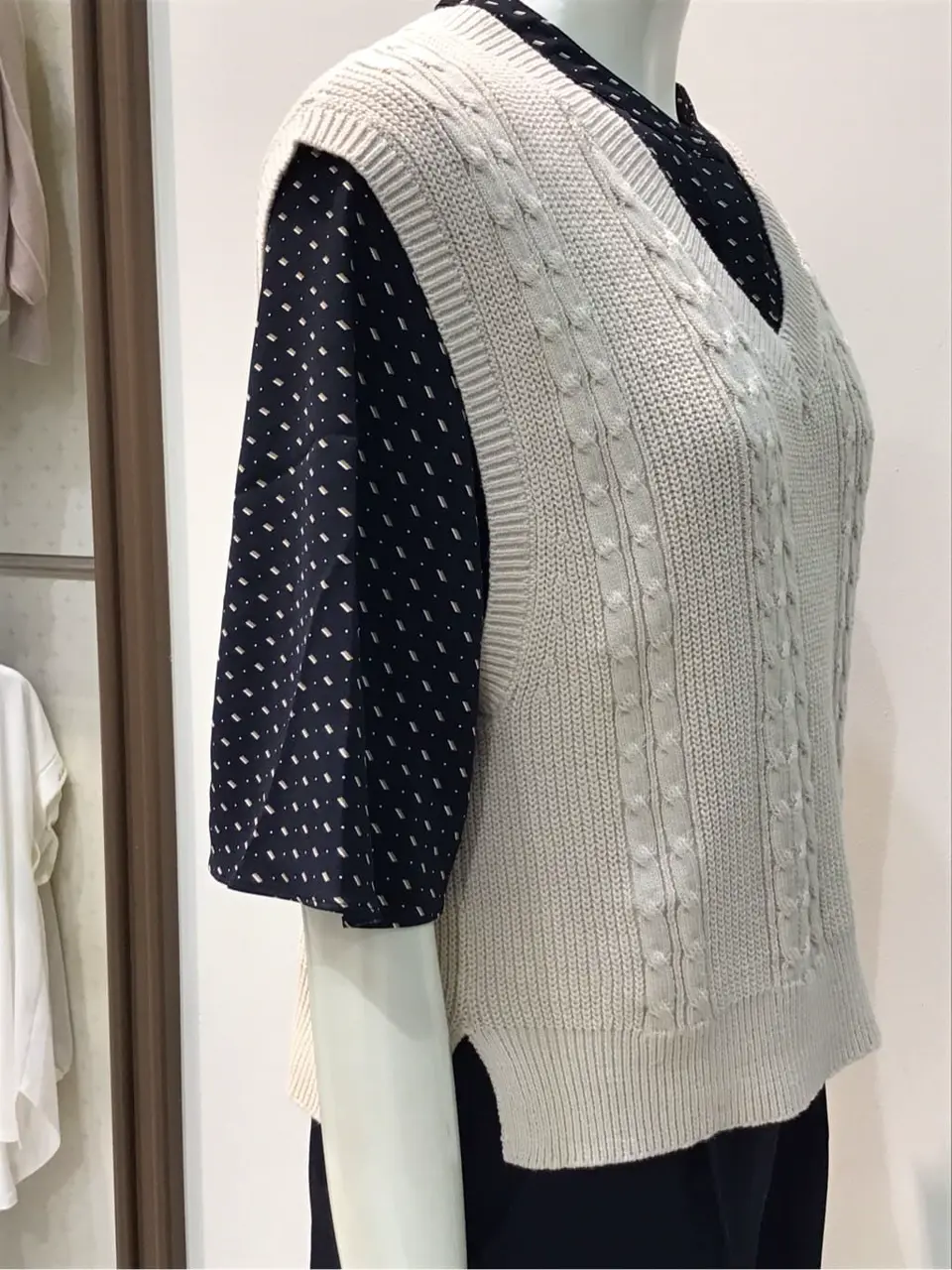 ANY SIS 布川 コーディネート画像