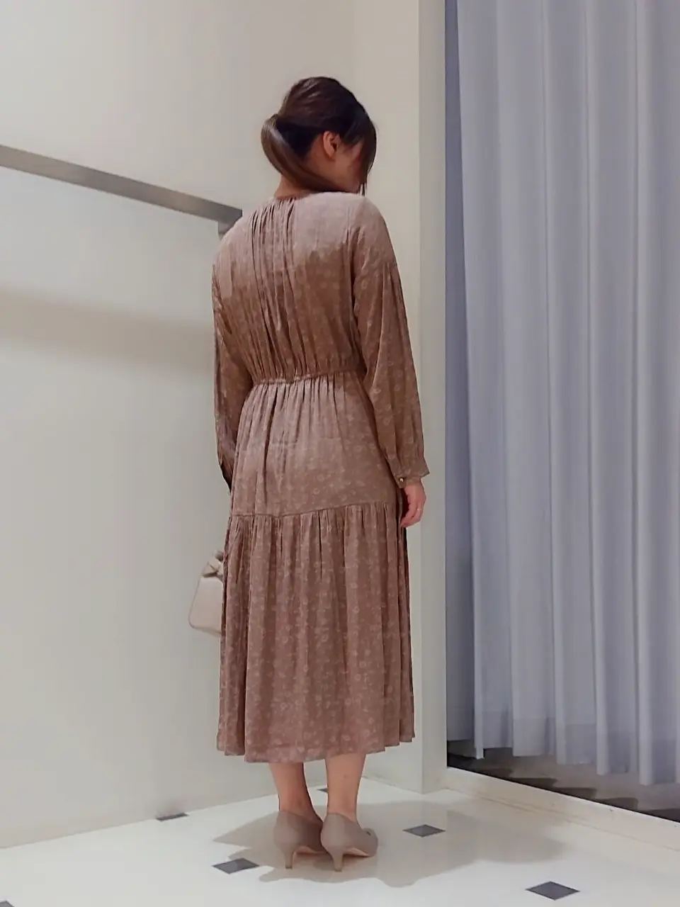 ANY SIS 加藤 コーディネート画像