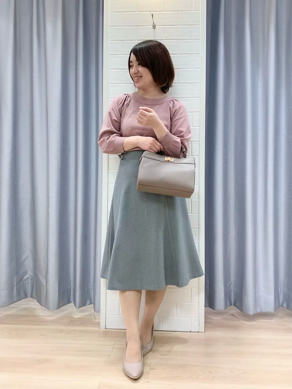 ANY SIS 丸岡 コーディネート画像