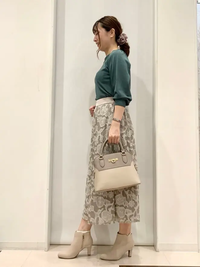 ANY SIS 横田 コーディネート画像