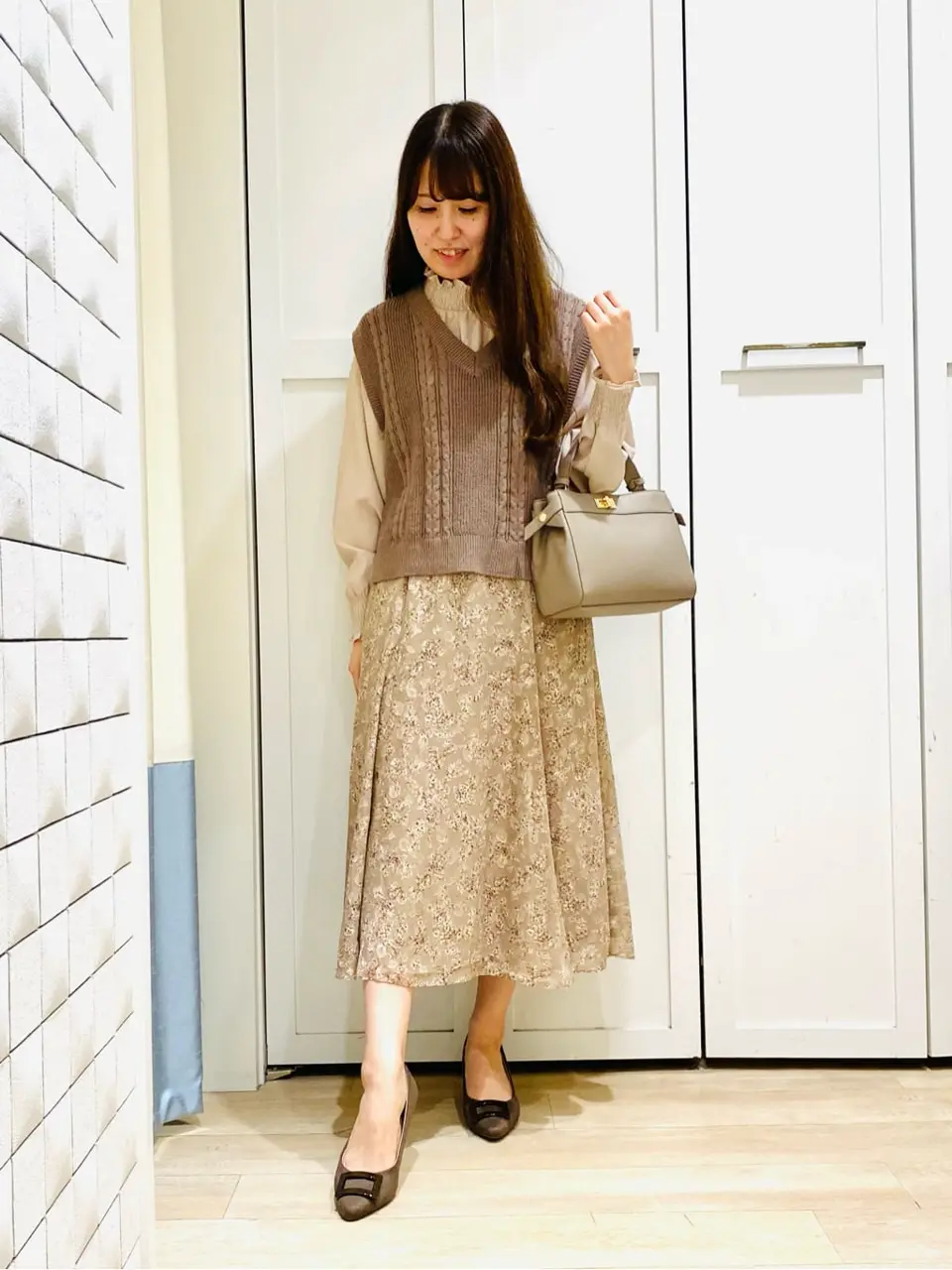 ANY SIS スタッフ コーディネート画像