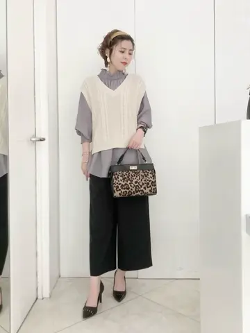 ANY SIS スタッフ コーディネート画像