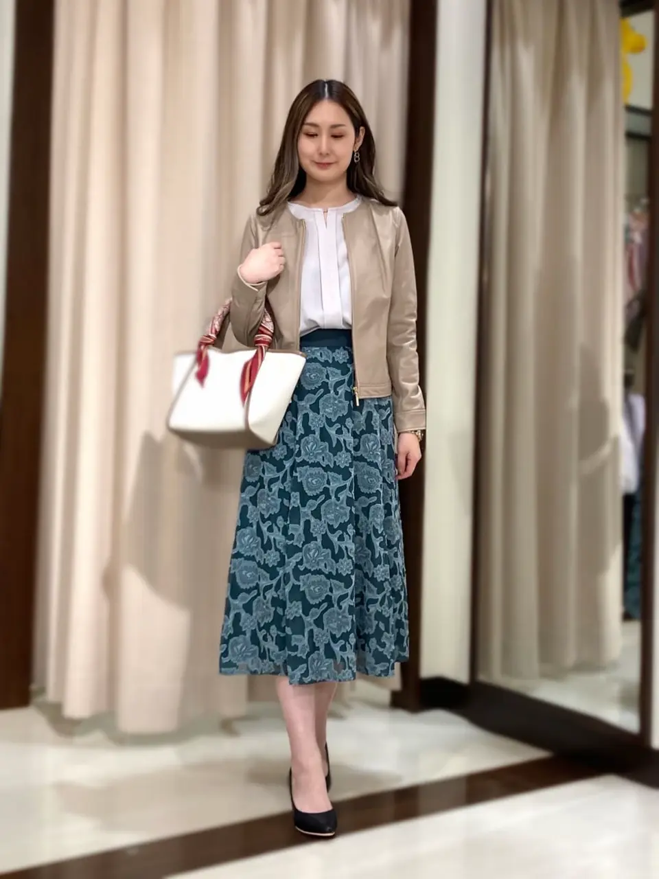 ANY SIS STAFF コーディネート画像