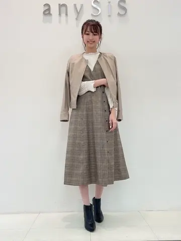 ANY SIS スタッフ コーディネート画像