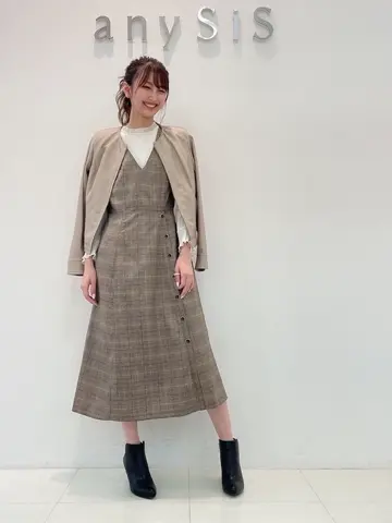 ANY SIS スタッフ コーディネート画像