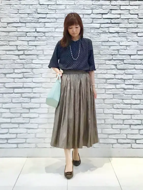 ANY SIS スタッフ コーディネート画像