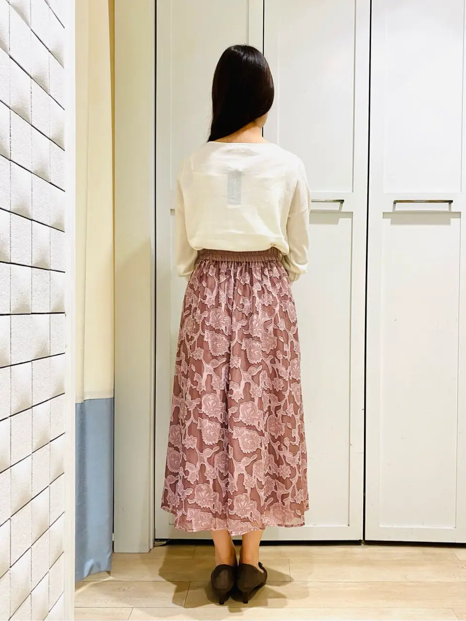 ANY SIS スタッフ コーディネート画像