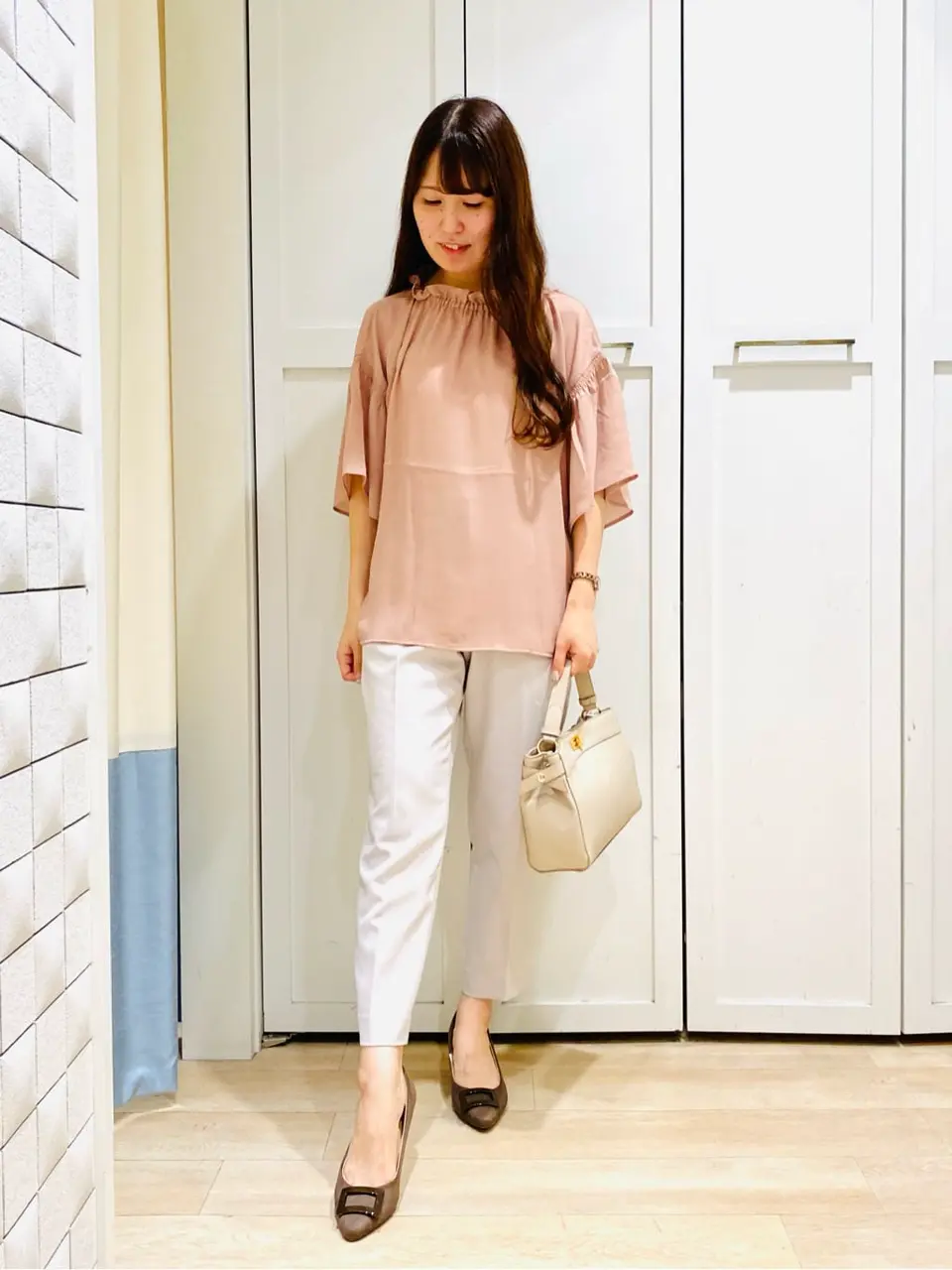 ANY SIS スタッフ コーディネート画像