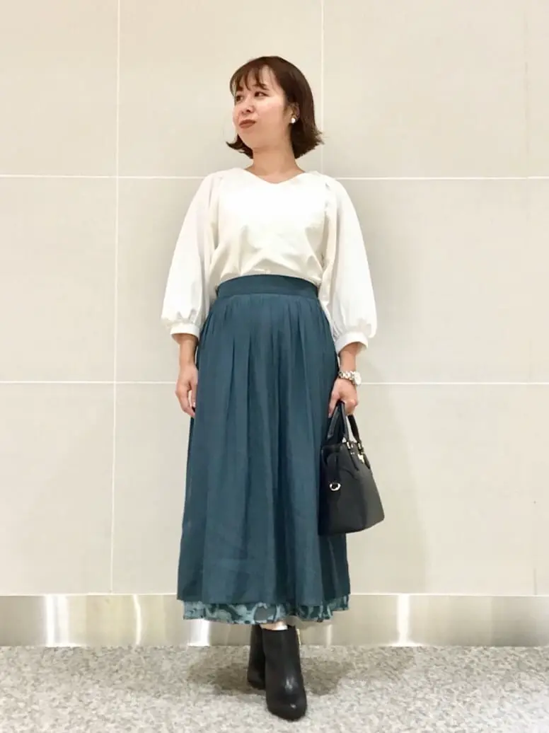 ANY SIS スタッフ コーディネート画像