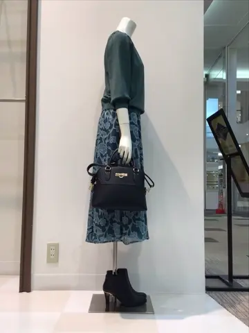 ANY SIS 布川 コーディネート画像