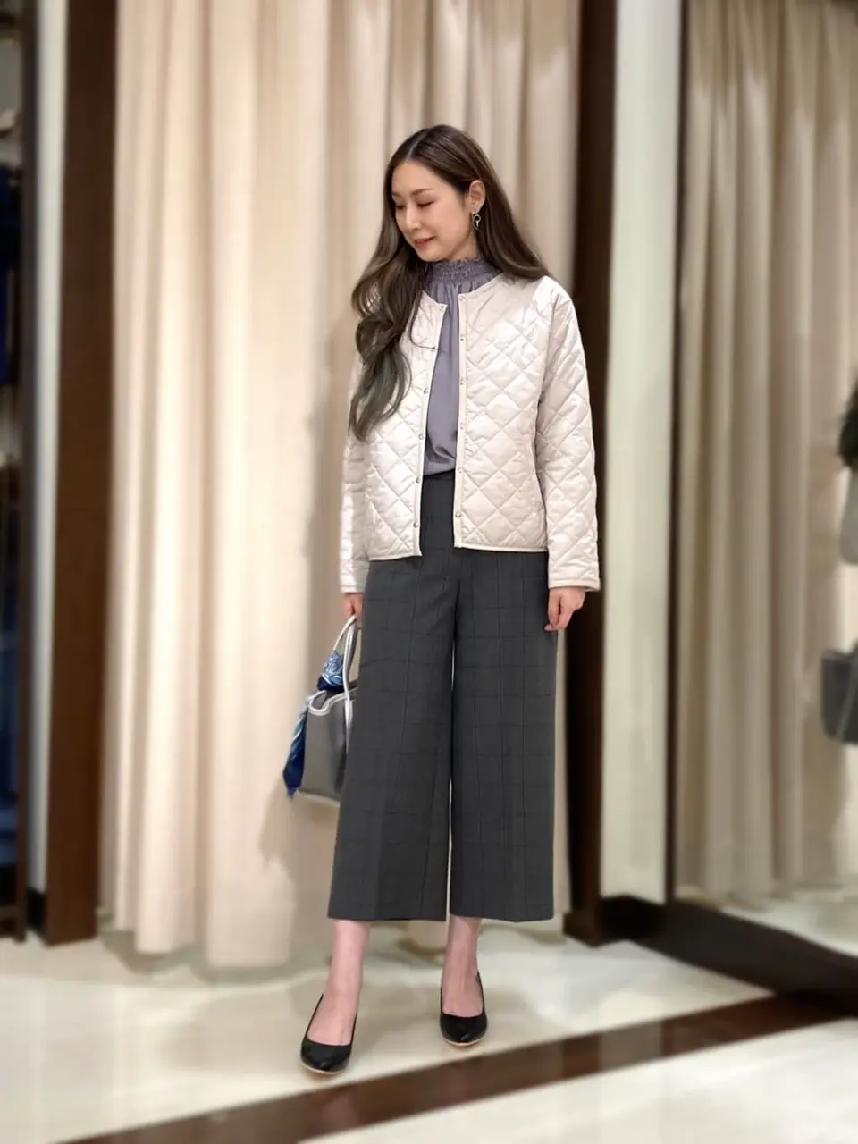 ANY SIS STAFF コーディネート画像