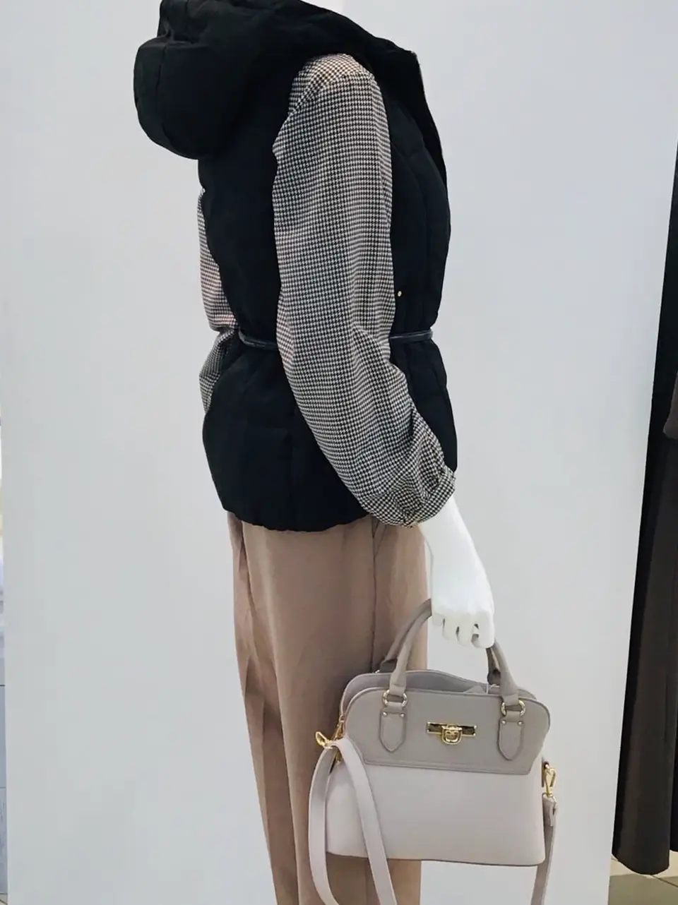 ANY SIS 本田 コーディネート画像