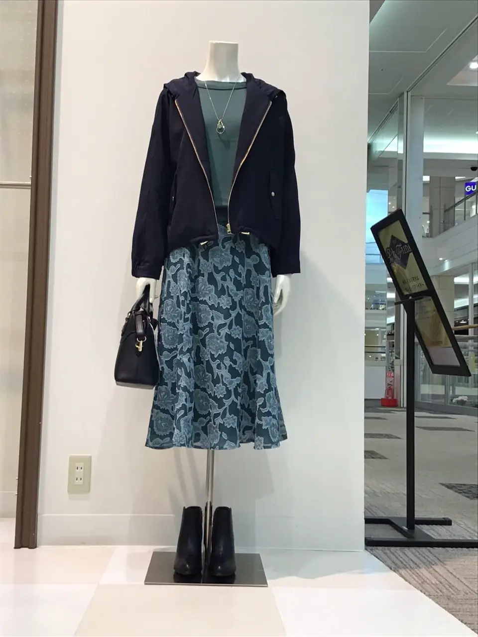 ANY SIS 布川 コーディネート画像