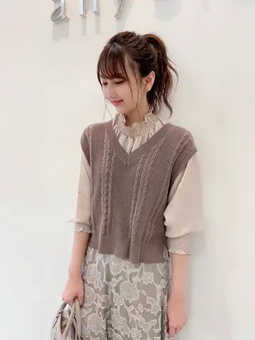 ANY SIS スタッフ コーディネート画像