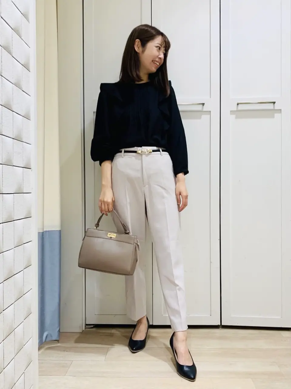 ANY SIS スタッフ コーディネート画像