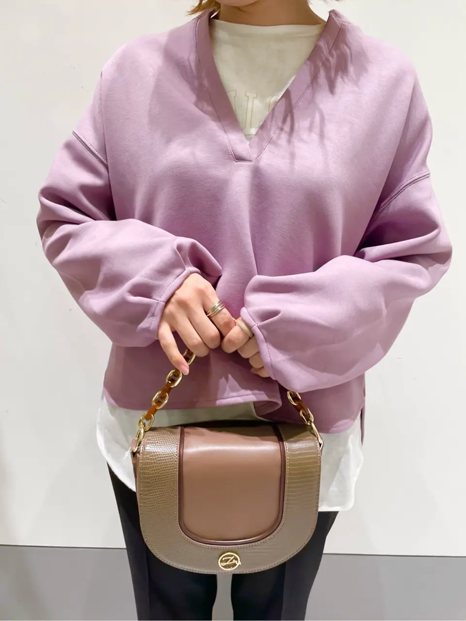 ANY SIS スタッフ コーディネート画像