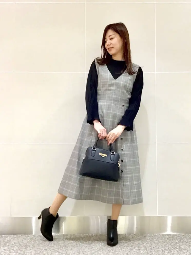 ANY SIS スタッフ コーディネート画像