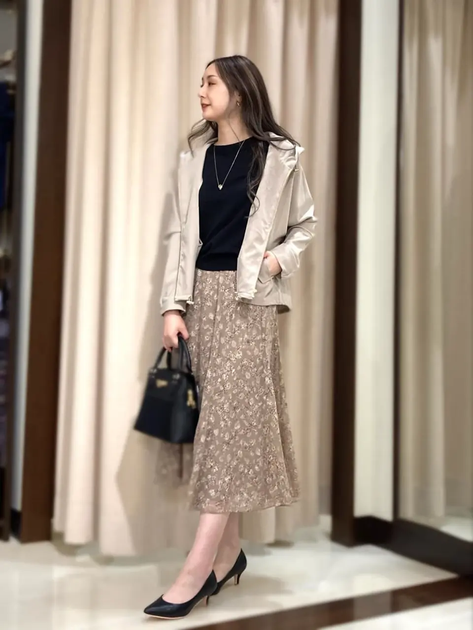 ANY SIS STAFF コーディネート画像